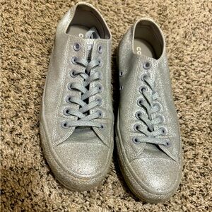 Silver converse